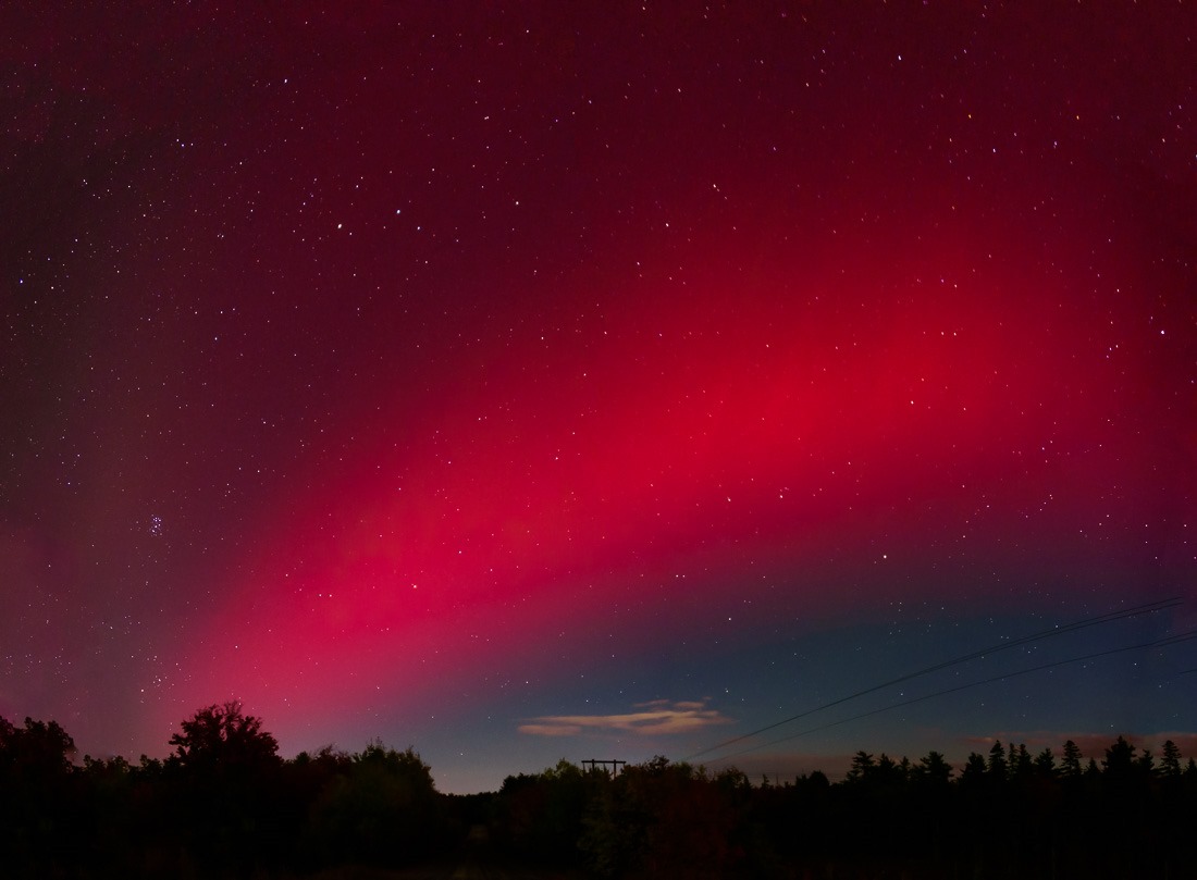 Violently ripped apart, atomic oxygen lights up red at around 250km altitude