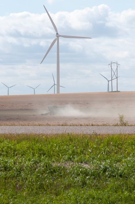 Harvesting, a dusty business