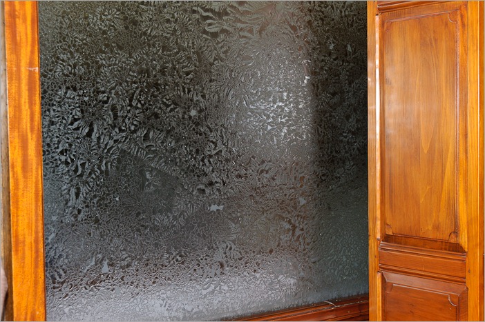 Etched glass